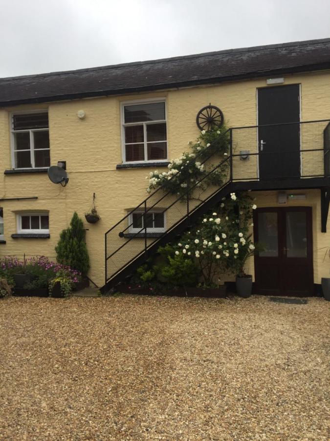 מילטון קינס The Coach House At The Bull Inn מראה חיצוני תמונה